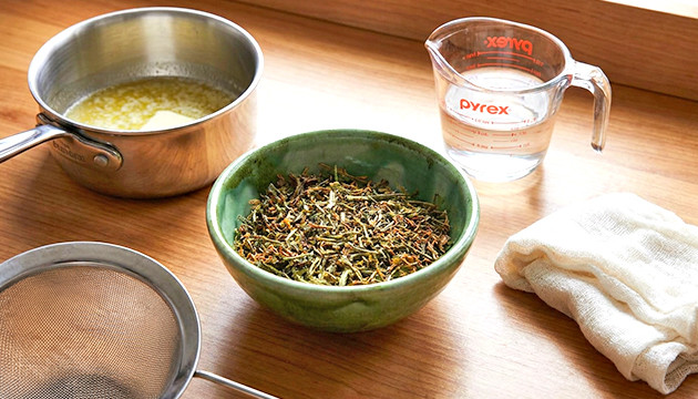 Zutaten für Unkrautstielbutter Cannabutter mit Stielen